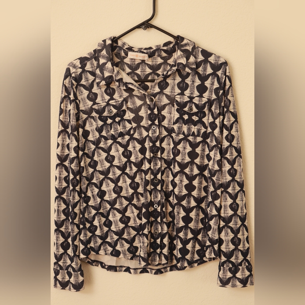 Tory Burch, lg, creme and black button up.